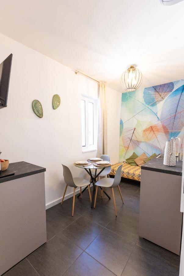 Lena Suite Bari Vecchia Bagian luar foto