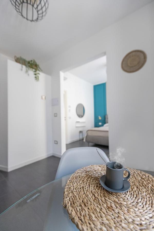 Lena Suite Bari Vecchia Bagian luar foto
