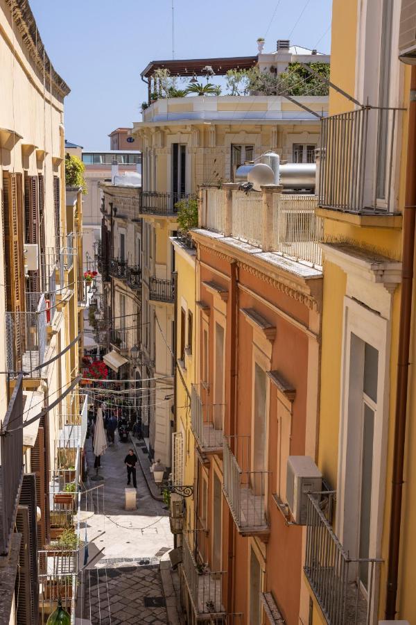 Lena Suite Bari Vecchia Bagian luar foto